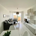 Srodmiescie Apartman *