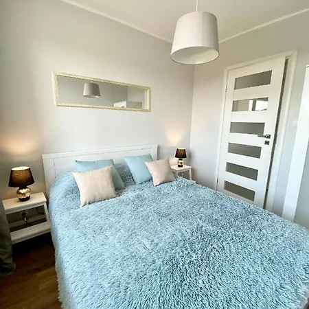 Srodmiescie Apartman *
